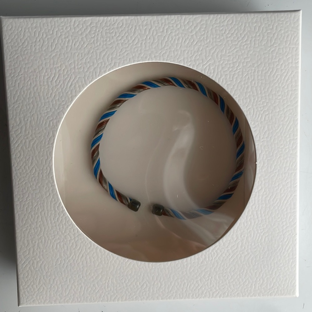Bangle bracelet blue white silver copper